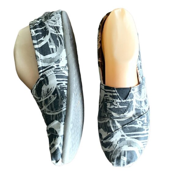 TOMS Classic Canvas Slip On Flats Loafer W7.5 Khaki & Beige Patterned 111C - Picture 4 of 10